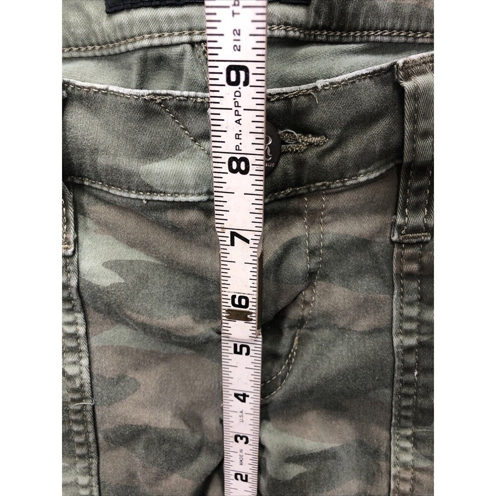 Rock Republic Women Cut Off Shorts Size 4 Camouflage Factory Destroyed - Picture 7 of 14
